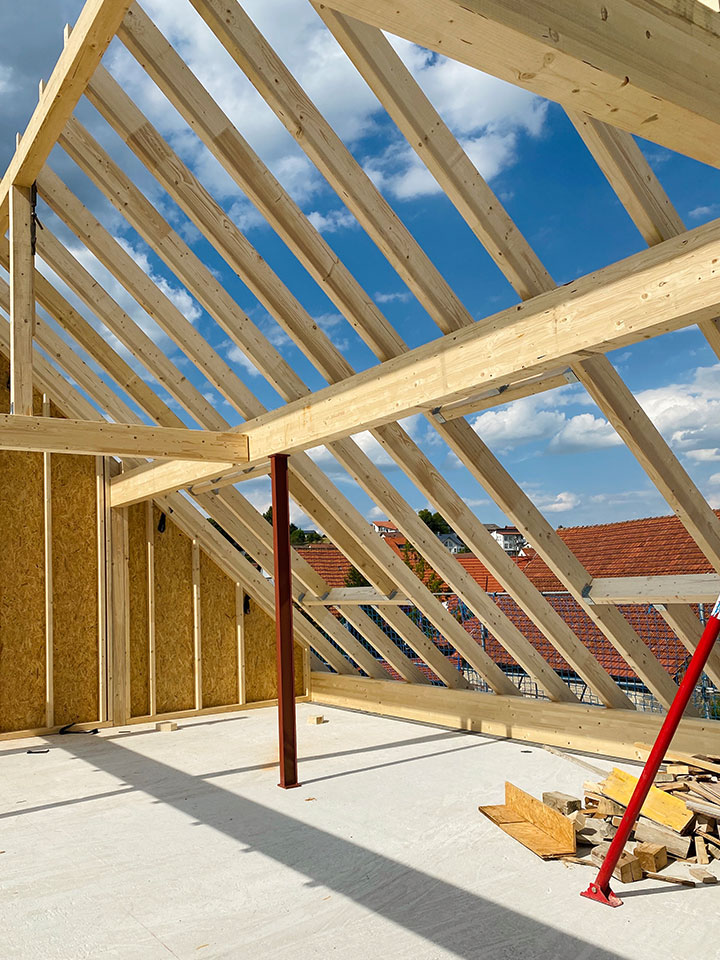 Dachdecker Und Zimmerei In Der Nähe Die Leistungen der Dachdecker + Zimmerer Baumann GmbH & Co. KG